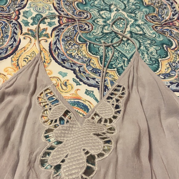 Grey Tank - Picture 2 of 4